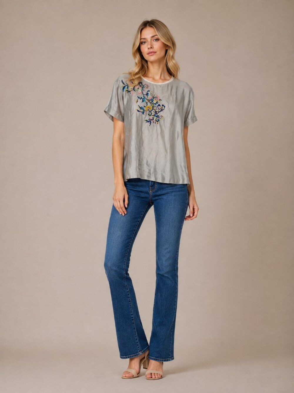 2/$30 ZARA Floral Embroidered Ringer Tee Medium Gray Short Sleeve T-Shirt #6451